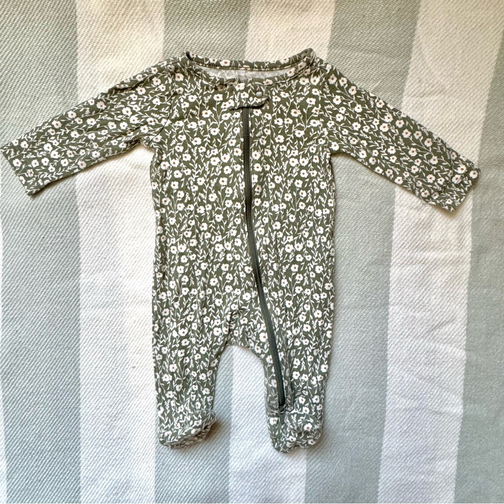 3/$10 Sale 0-3 Month Baby Footie